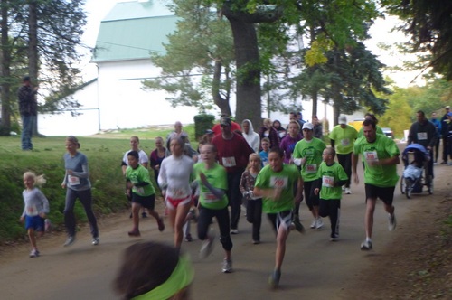 Diehls-1 mile fun run.jpg